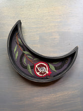 Load image into Gallery viewer, Crescent Fruit