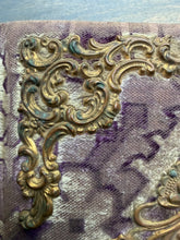 Load image into Gallery viewer, Purple Antique Album