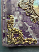 Load image into Gallery viewer, Purple Antique Album