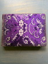 Load image into Gallery viewer, Purple Antique Album