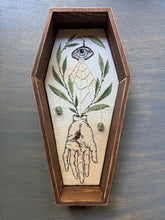 Load image into Gallery viewer, The Gardner's Hand