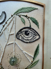 Load image into Gallery viewer, Spring Onlooker