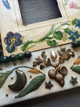Load image into Gallery viewer, Viola Rose Frame