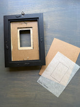 Load image into Gallery viewer, Cora Frame