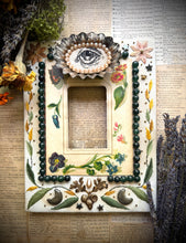 Load image into Gallery viewer, Viola Rose Frame