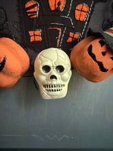 Load image into Gallery viewer, Haunted House Wreath