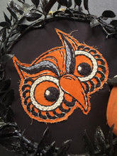 Load image into Gallery viewer, Small Owl Wreath