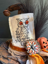 Load image into Gallery viewer, The Owl Hat