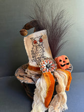 Load image into Gallery viewer, The Owl Hat