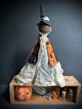 Load image into Gallery viewer, Ghost Peg Doll