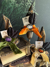 Load image into Gallery viewer, Mini WItch Hats