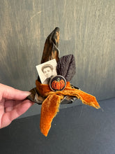 Load image into Gallery viewer, Mini WItch Hats