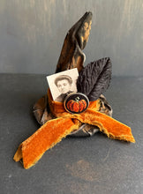 Load image into Gallery viewer, Mini WItch Hats