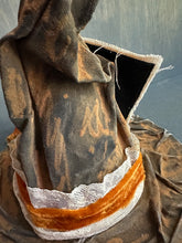 Load image into Gallery viewer, 11- The Pumpkin Hat