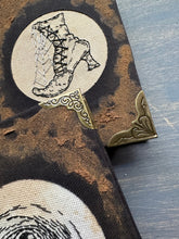 Load image into Gallery viewer, 18- Spell Book