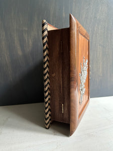 Lily Altar Box