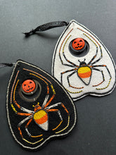 Load image into Gallery viewer, 24- Candy Creeps