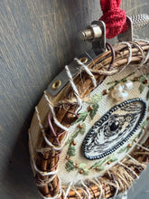Load image into Gallery viewer, Emblem No. 9 Small Wreath