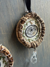 Load image into Gallery viewer, Emblem No. 9 Small Wreath