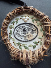 Load image into Gallery viewer, Emblem No. 9 Small Wreath
