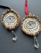 Load image into Gallery viewer, Emblem No. 9 Small Wreath