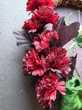 Load image into Gallery viewer, Festive Spider Wreath