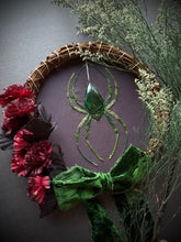 Load image into Gallery viewer, Festive Spider Wreath