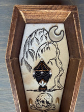 Load image into Gallery viewer, Emblem No. 7