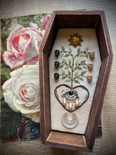 Load image into Gallery viewer, Emblem No. 2