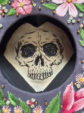 Load image into Gallery viewer, Valentini Altar Box