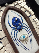 Load image into Gallery viewer, Window- Spider Seer
