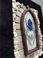 Load image into Gallery viewer, Window- Spider Seer