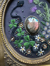 Load image into Gallery viewer, Patricks Serpent Stone