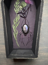 Load image into Gallery viewer, Thistle Spider