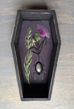 Load image into Gallery viewer, Thistle Spider