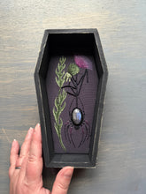 Load image into Gallery viewer, Thistle Spider