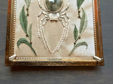 Load image into Gallery viewer, The Garden Spider