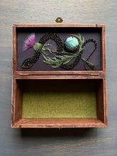 Load image into Gallery viewer, Thistle Serpent Box