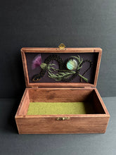 Load image into Gallery viewer, Thistle Serpent Box