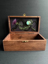Load image into Gallery viewer, Thistle Serpent Box