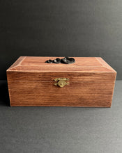 Load image into Gallery viewer, Thistle Serpent Box